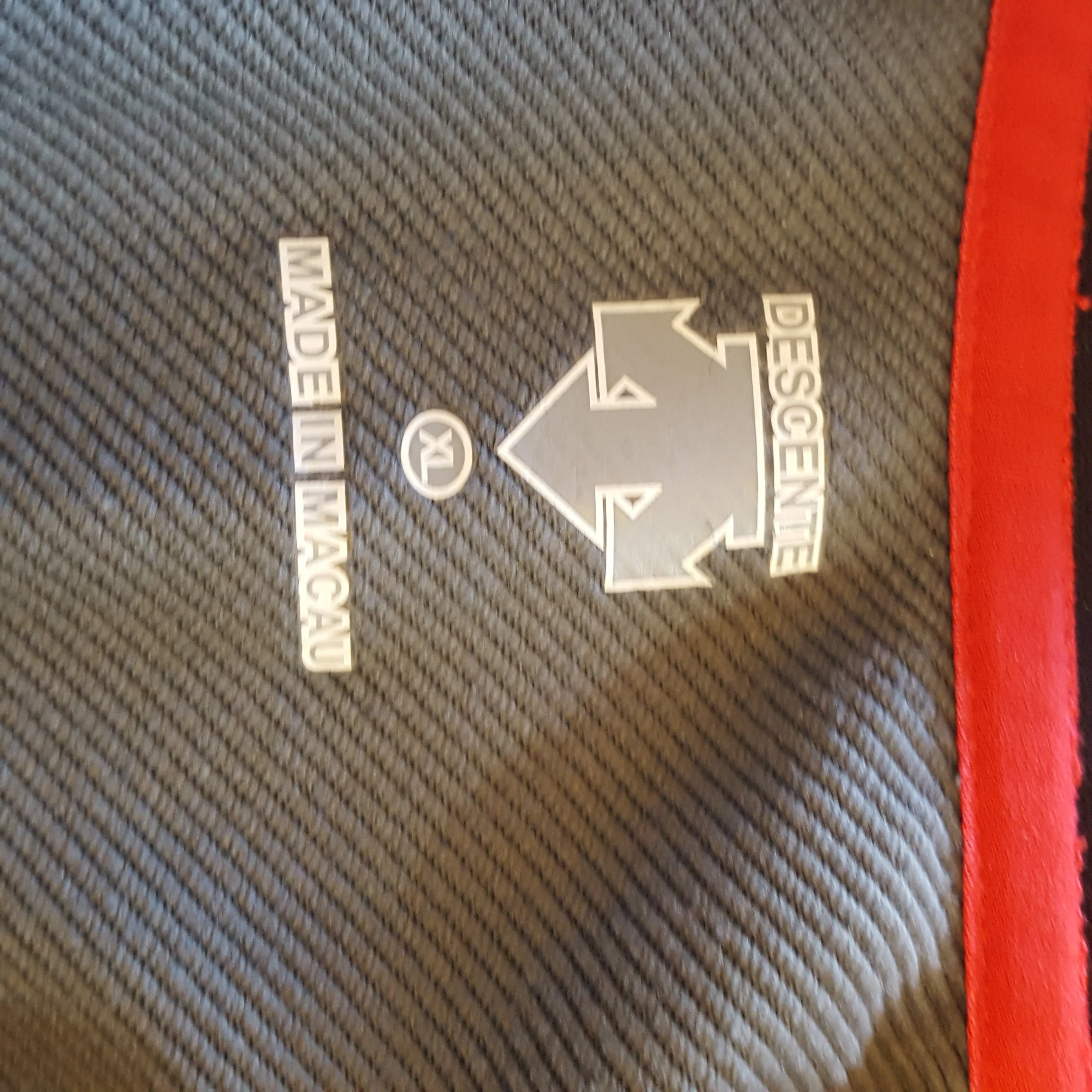 Descente Women's Cycling Jacket - XL - Pre-owned - XAWWN1