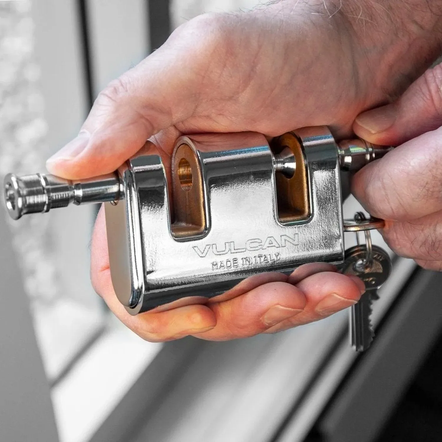 VULCAN Viro Panzer Security Lock For 5/16 Inch Chain - Premium Case-Hardened - Cannot Be Cut with Bolt Cutters or Hand Tools